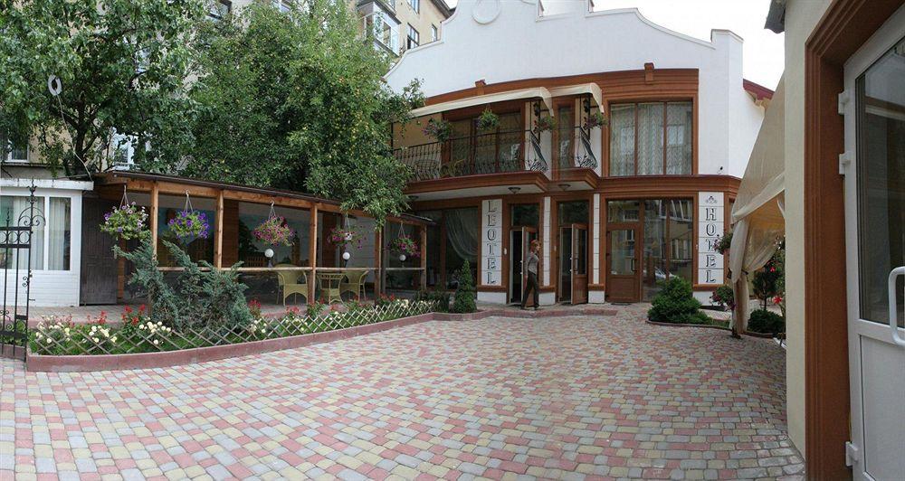 Hotel Leotel Lviv Exterior photo