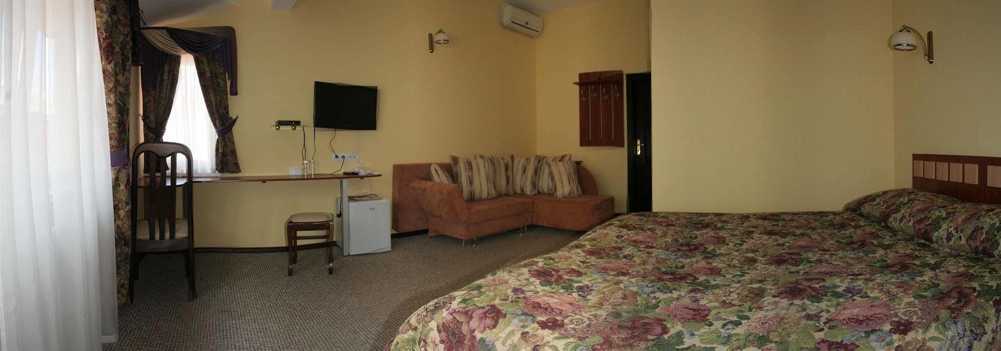 Hotel Leotel Lviv Room photo